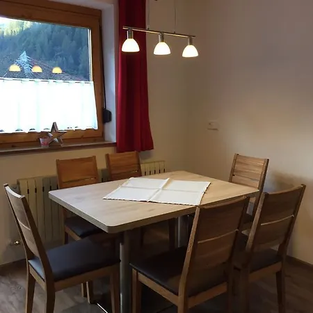 Bailom Apartment Bach (Tyrol)